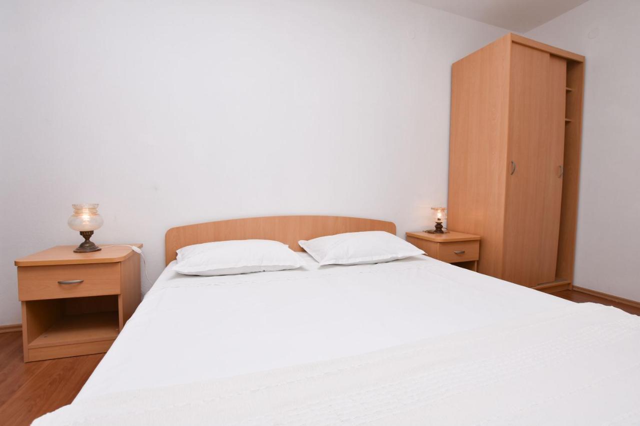 Apartments And Room Kiko Primosten Ngoại thất bức ảnh
