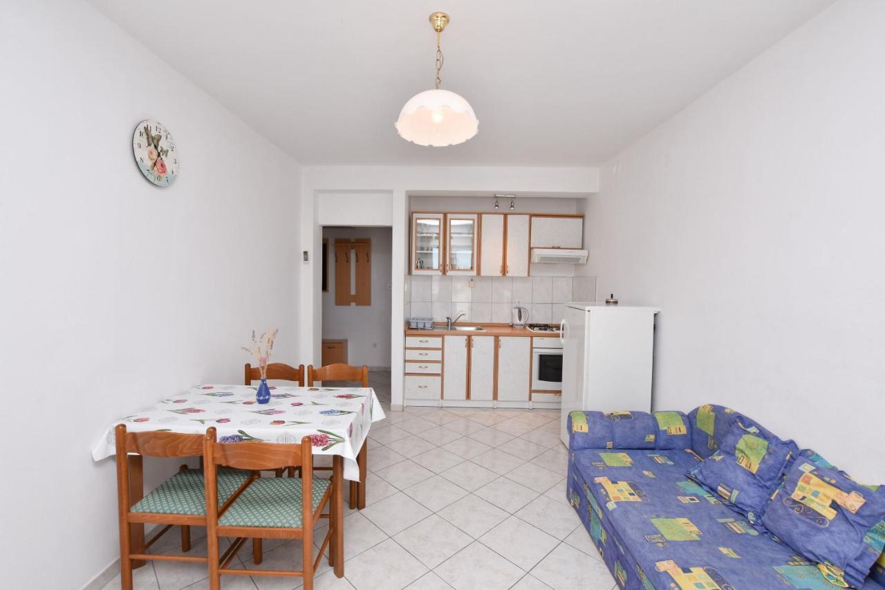 Apartments And Room Kiko Primosten Ngoại thất bức ảnh