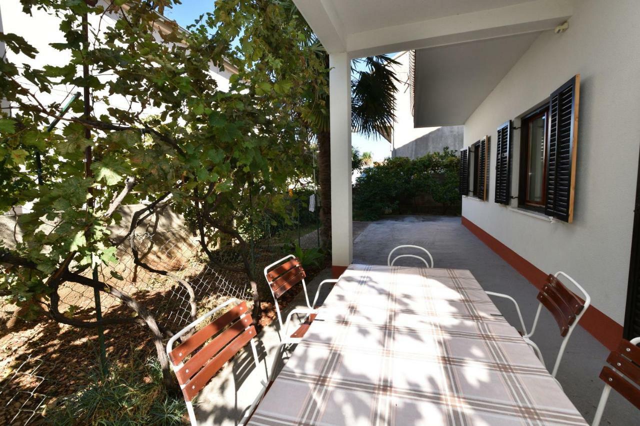 Apartments And Room Kiko Primosten Ngoại thất bức ảnh